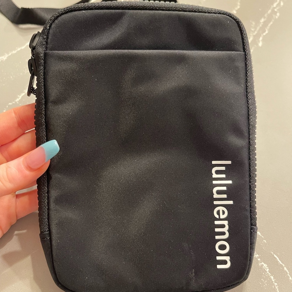 Lululemon Easy Acess Crossbody Bag